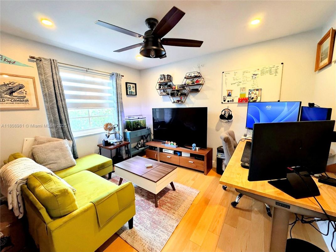 Home Office, Interior, Living room, Recessed Lighting, Wood Texture Flooring