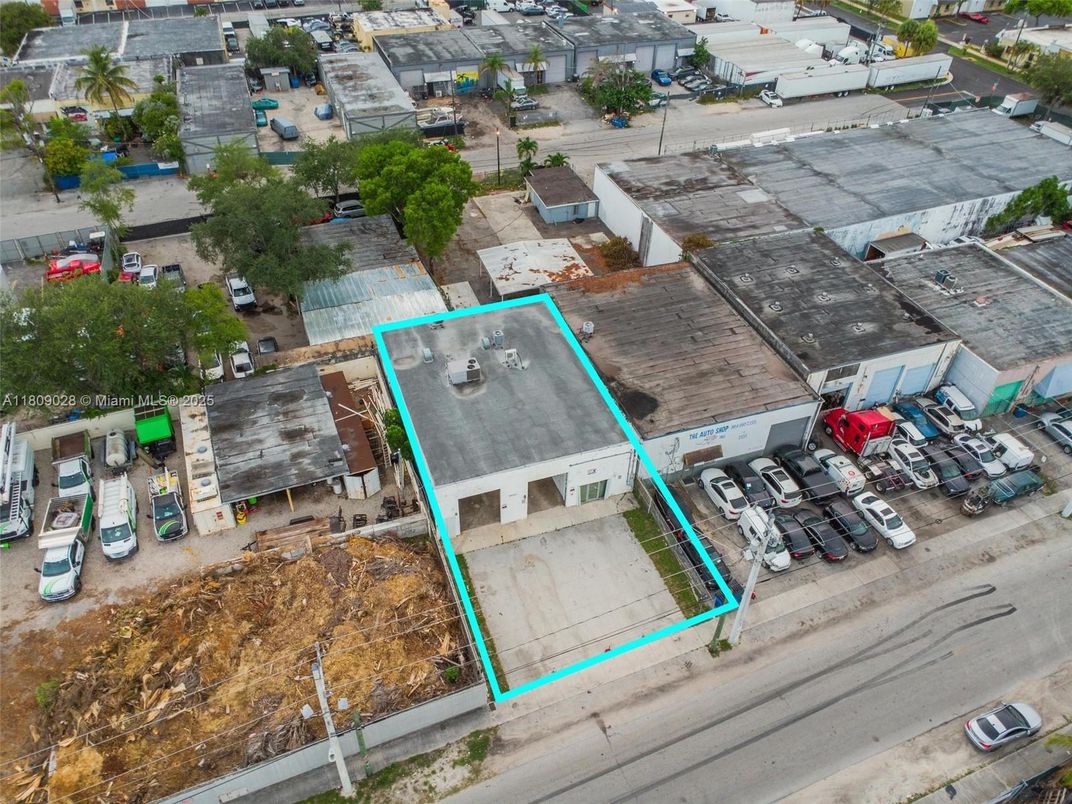 Exterior, Drone