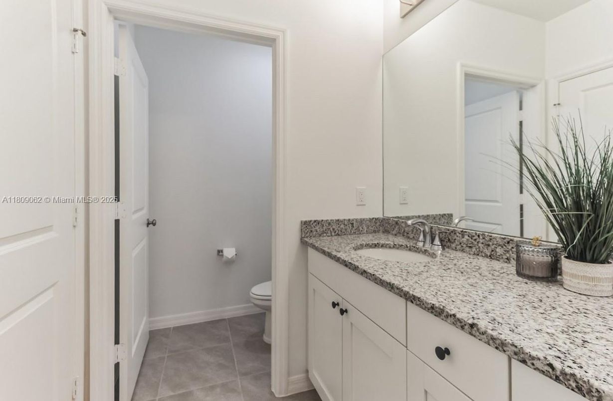 Bathroom, Interior