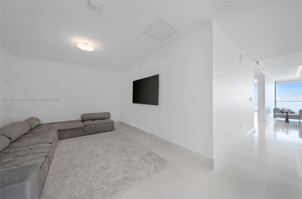 Interior, Living room, Water