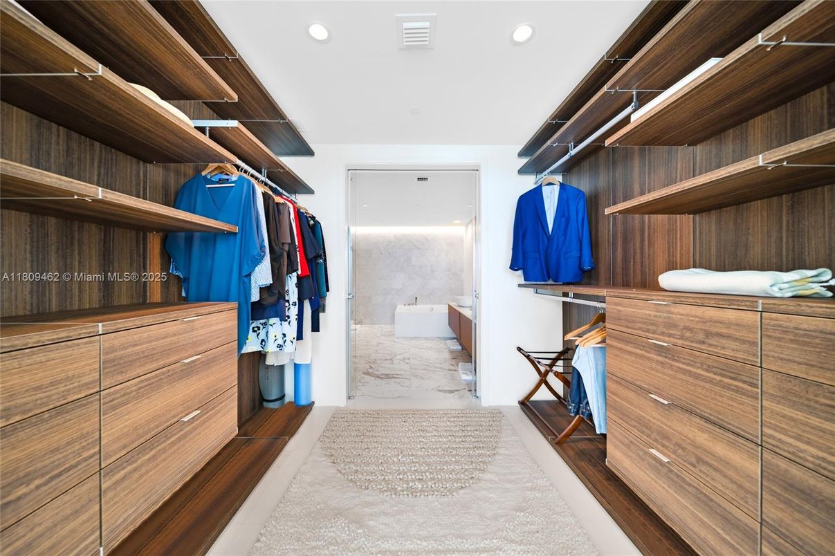 Interior, Marble, Recessed Lighting, Walk-in Closets