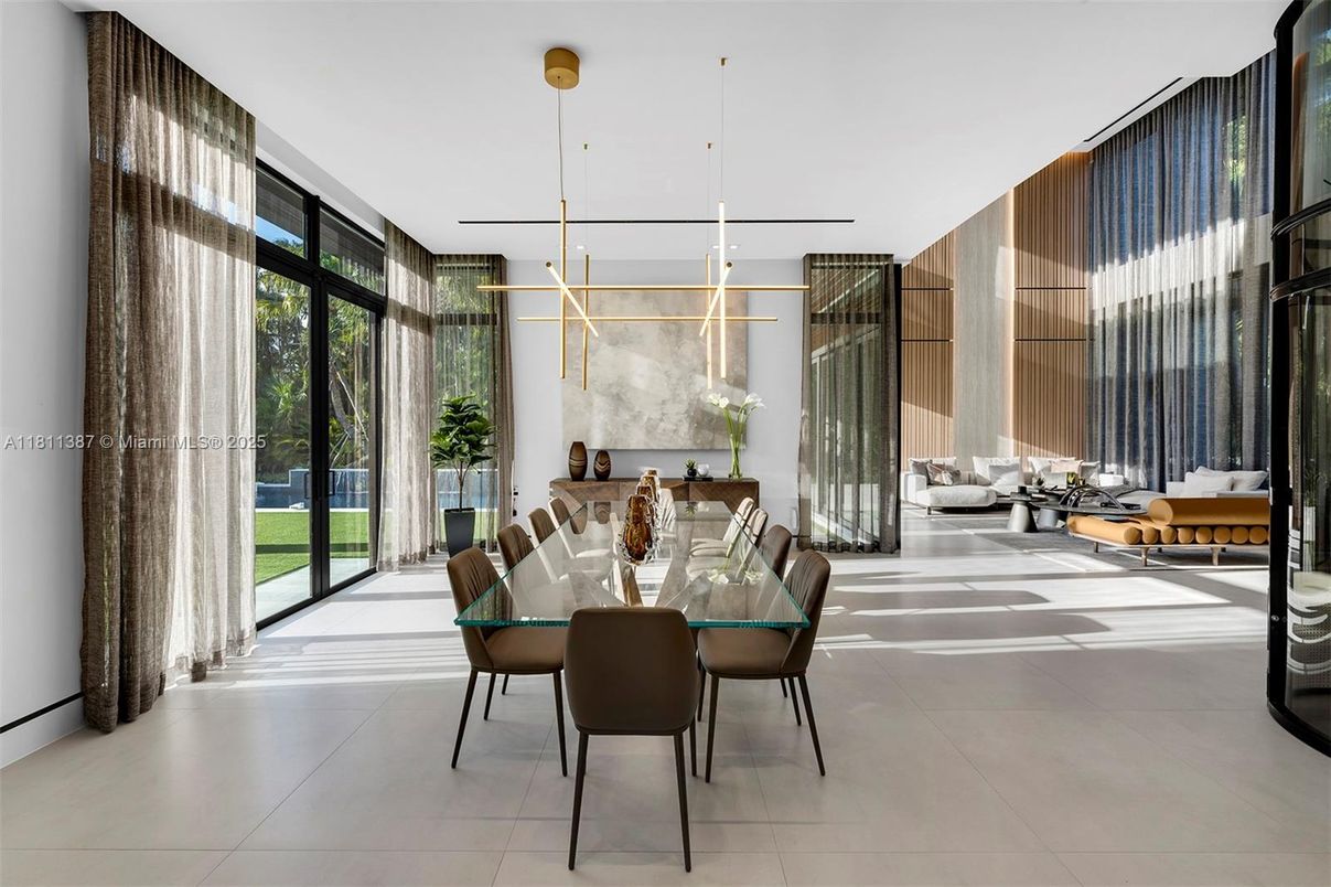 Dining room, Interior, Pendant Lights
