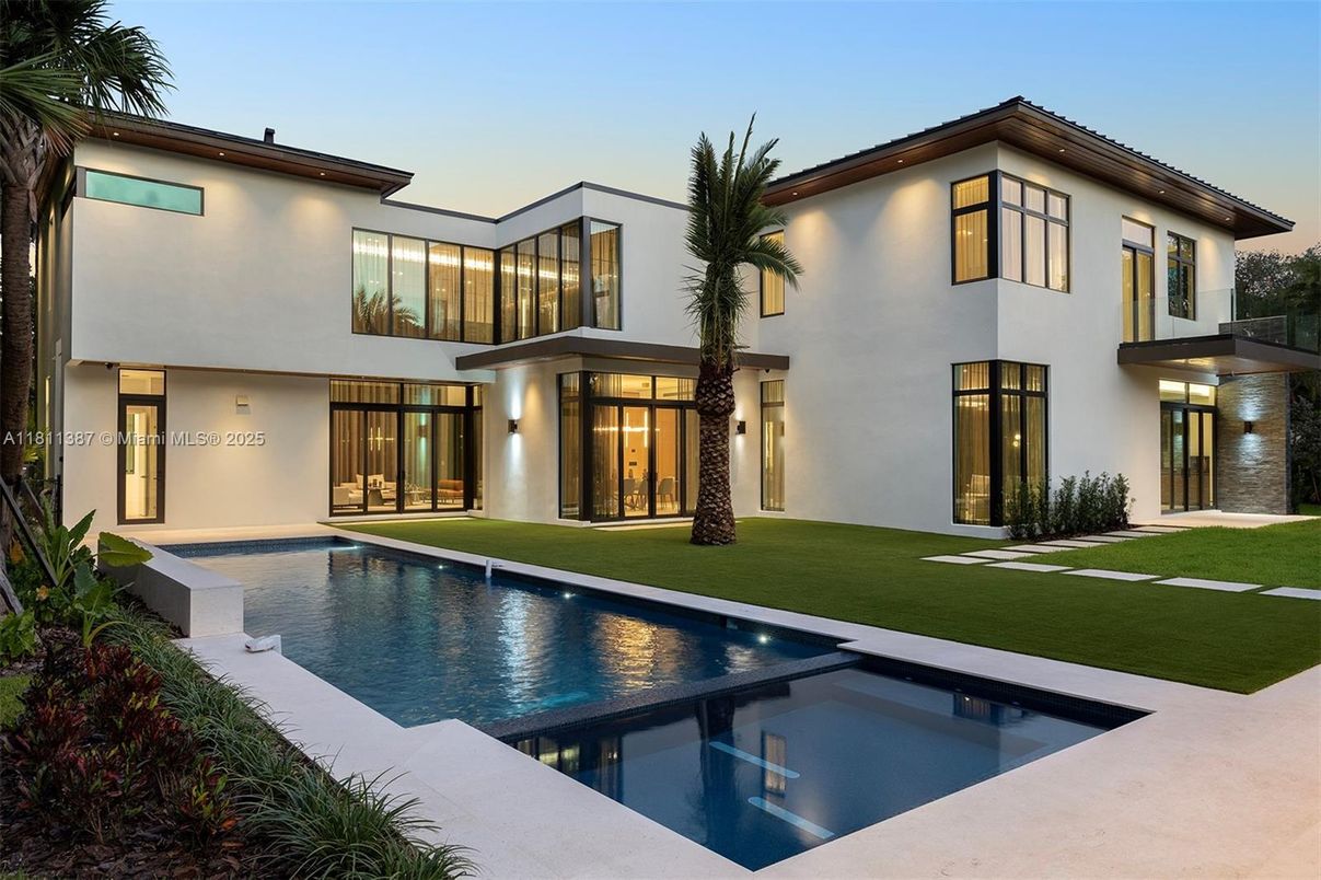 Backyard, Exterior, Pool