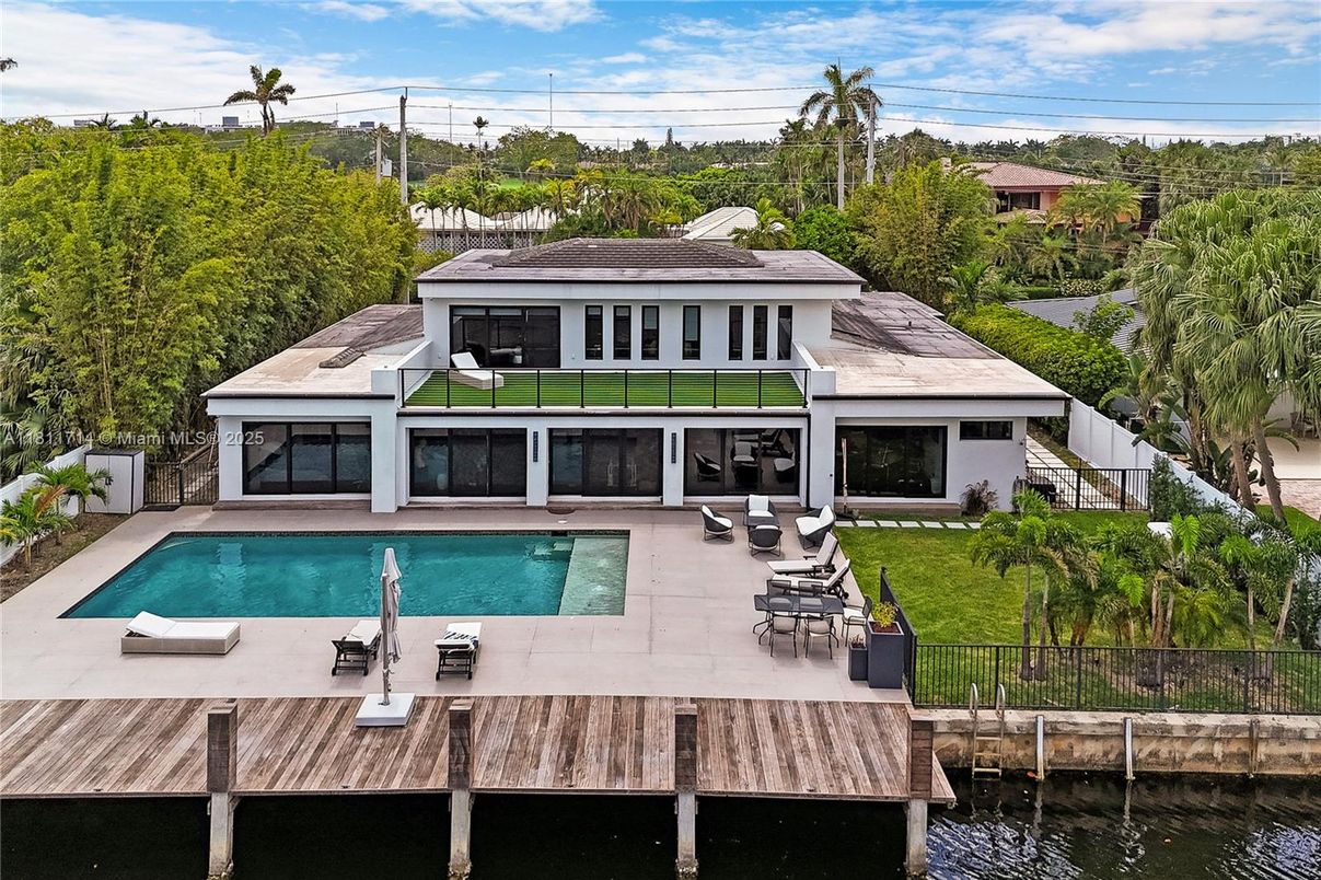 Exterior, Pool, Solar Panels