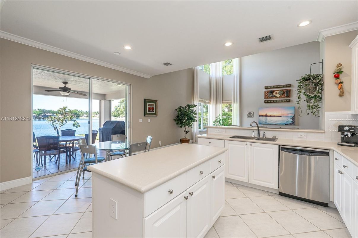 Dining room, Interior, Kitchen, Recessed Lighting, Stainless Steel Appliances, Water