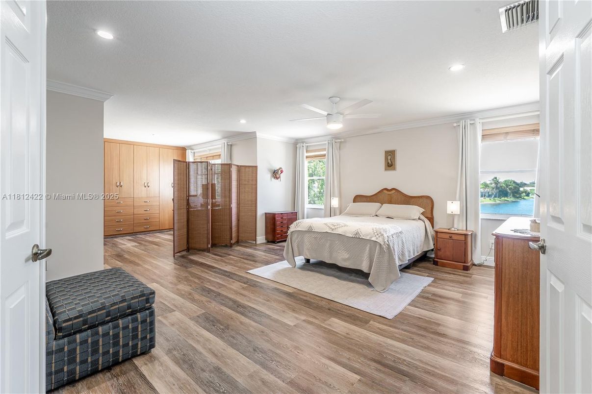 Bedroom, Interior, Recessed Lighting, Water, Wood Texture Flooring