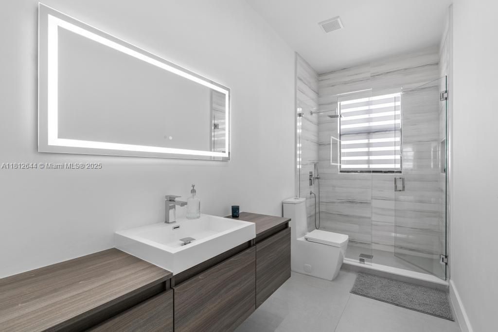 Bathroom, Glass Shower, Interior
