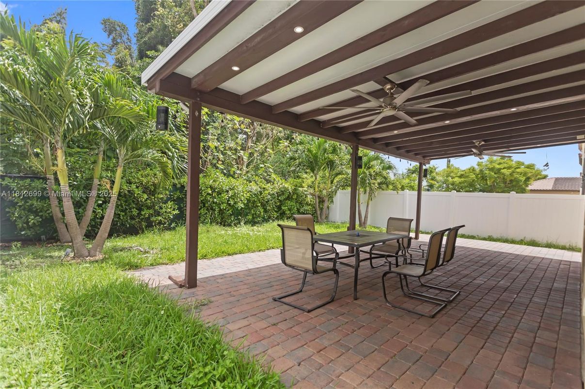 Backyard, Exterior
