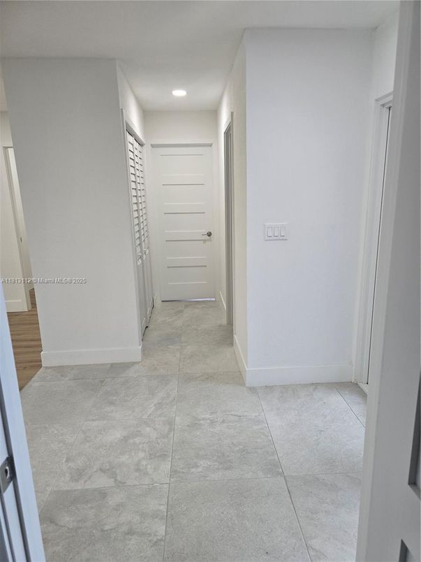 Interior, Recessed Lighting