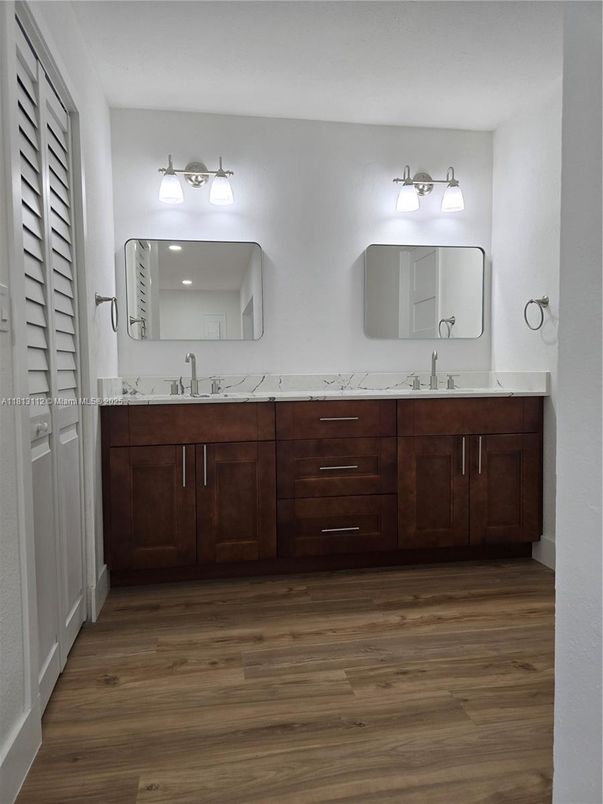 Bathroom, Dual Sink Vanities, Interior, Wood Texture Flooring