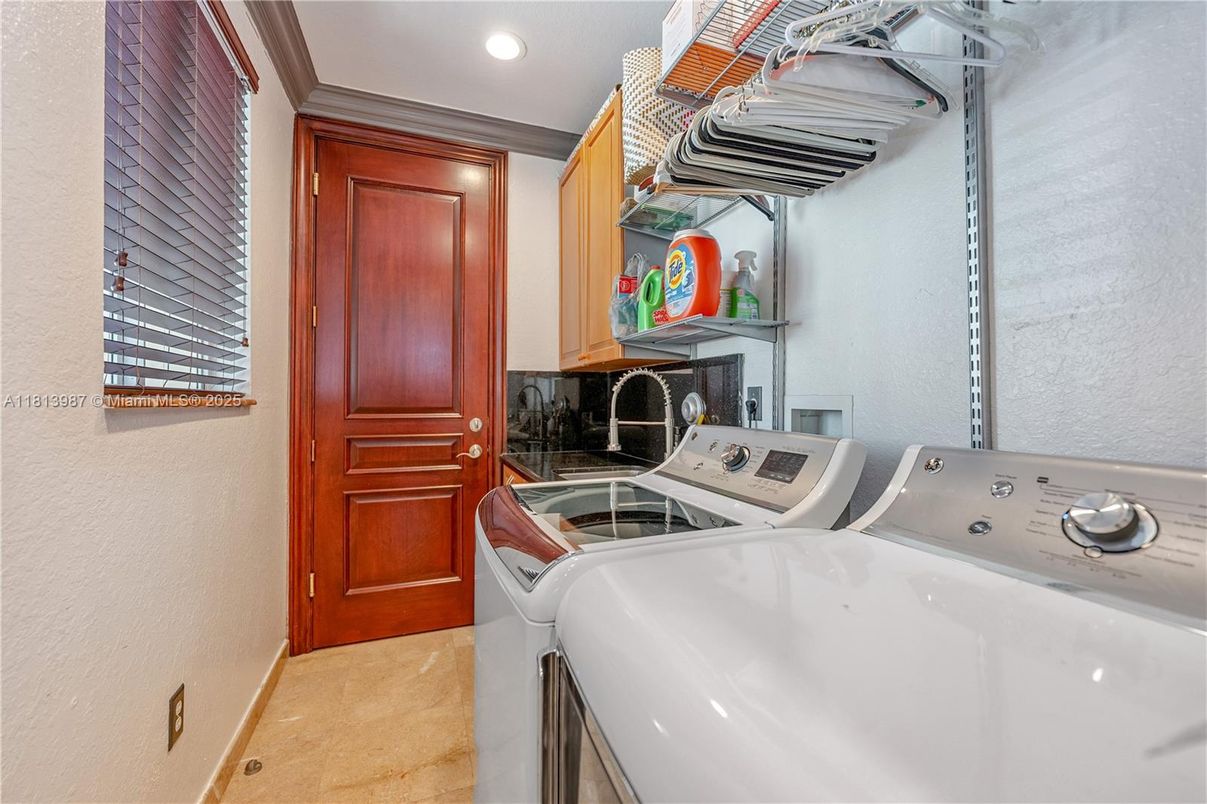 Interior, Recessed Lighting, Washer