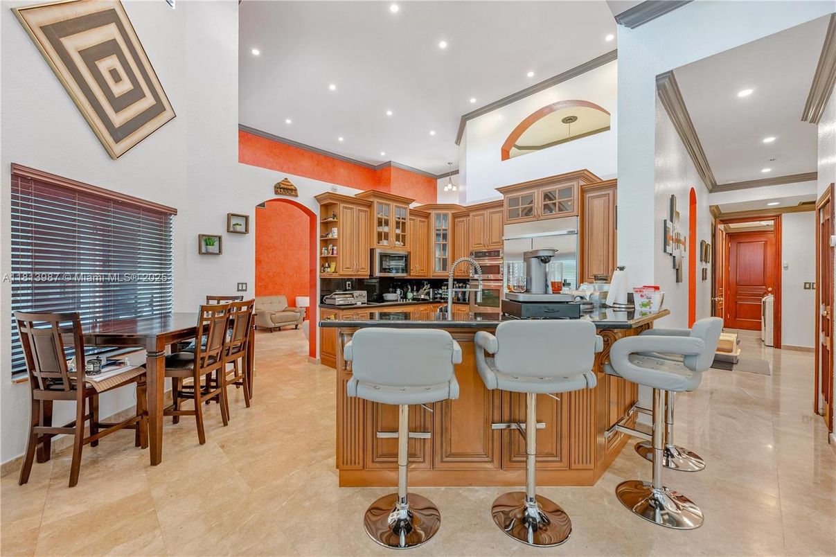 Dining room, Interior, Kitchen, Recessed Lighting