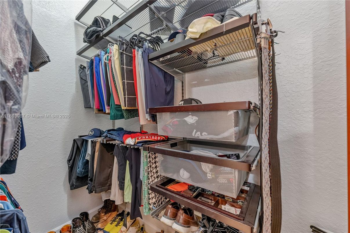 Interior, Walk-in Closets