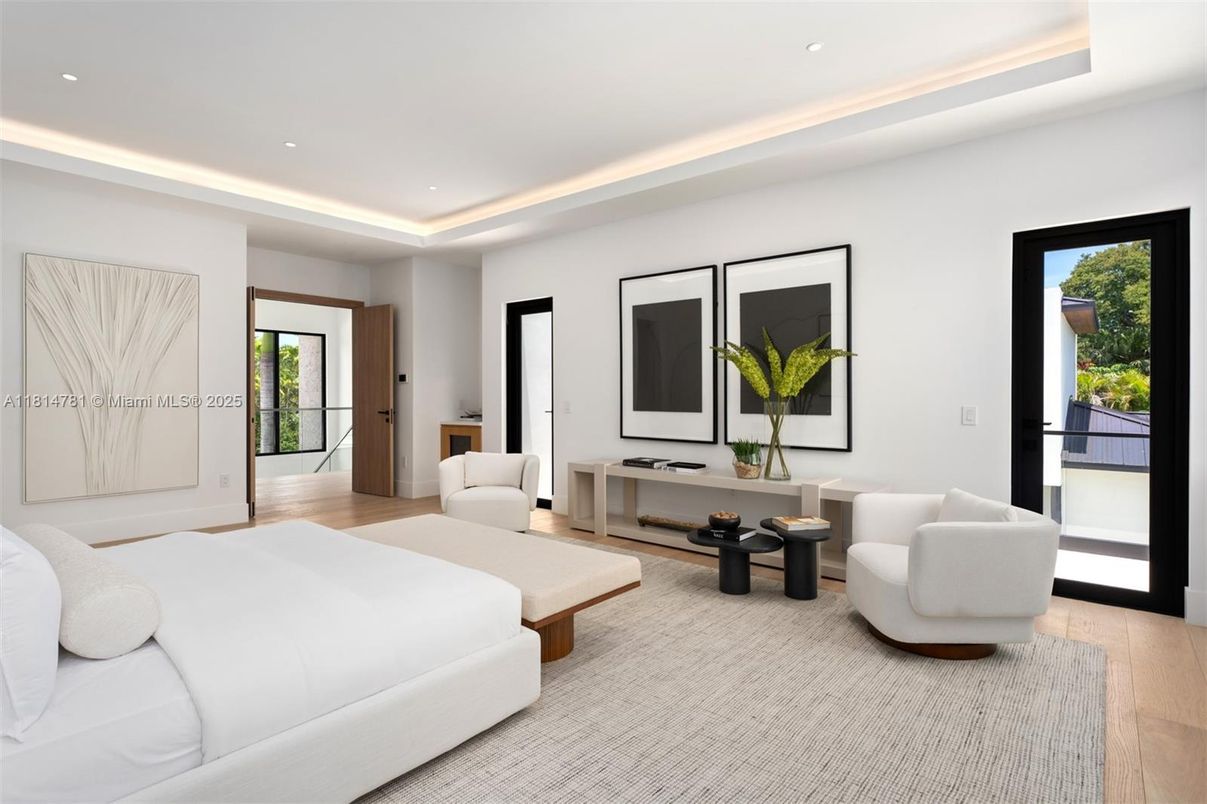 Bedroom, Interior, Living room, Recessed Lighting, Wood Texture Flooring