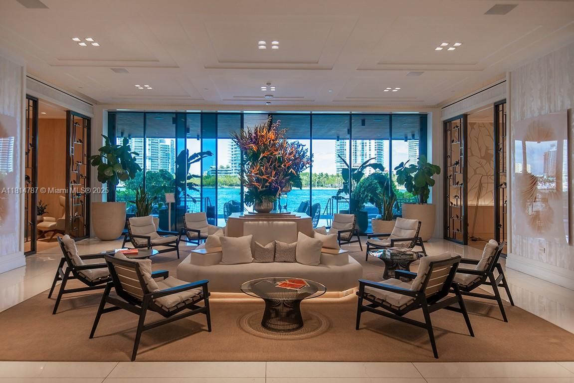 Interior, Living room, Recessed Lighting, Water