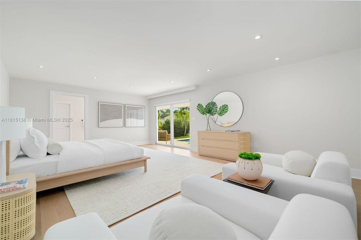 Bedroom, Interior, Living room, Recessed Lighting, Wood Texture Flooring