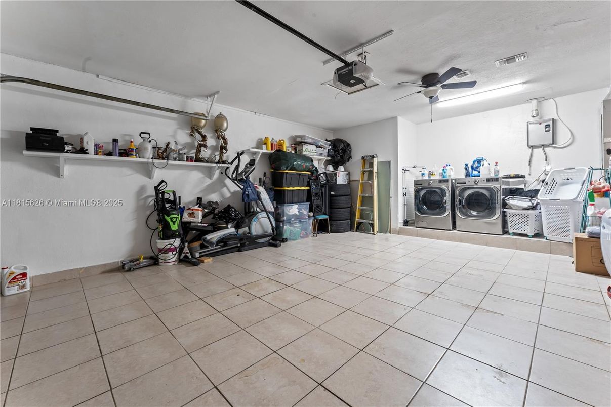 Garage, Interior, Washer
