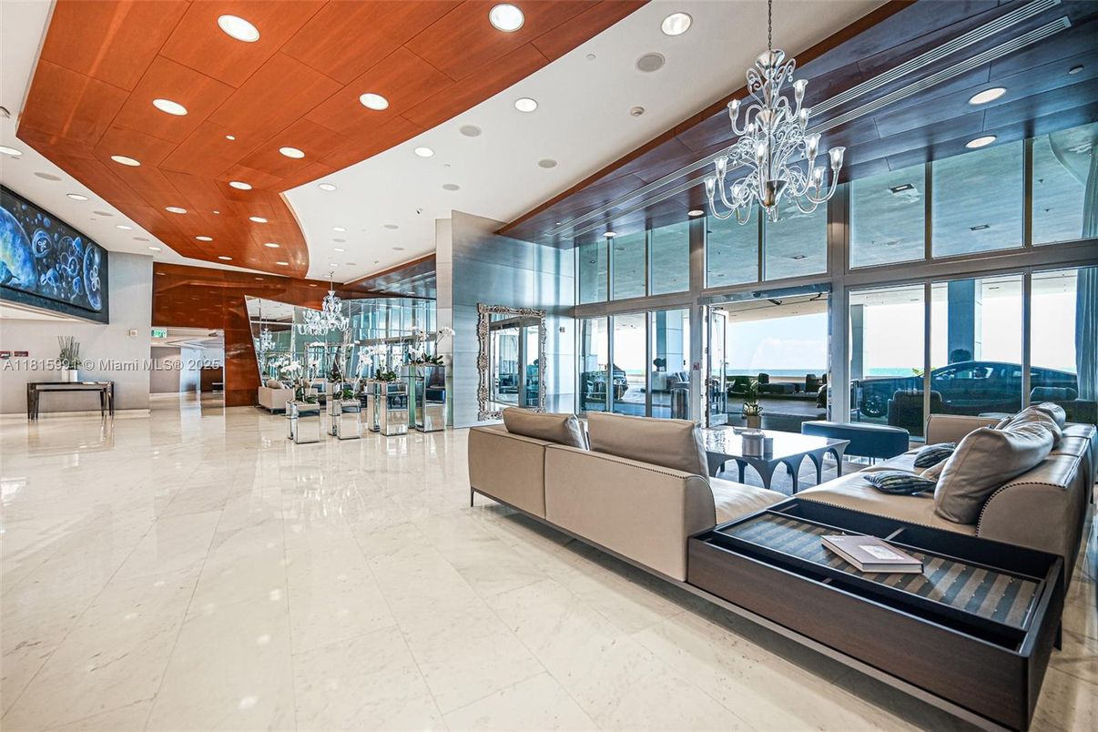 Chandelier, Interior, Living room, Marble, Recessed Lighting, Wooden Ceilings