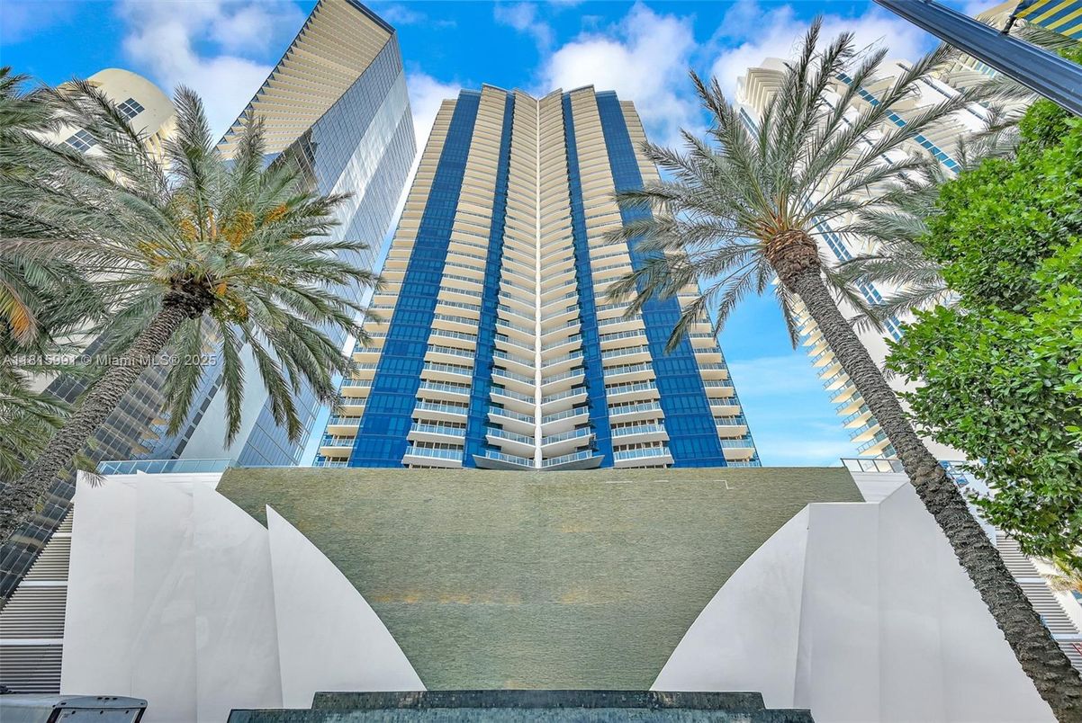 Exterior, Facade, Condo Building