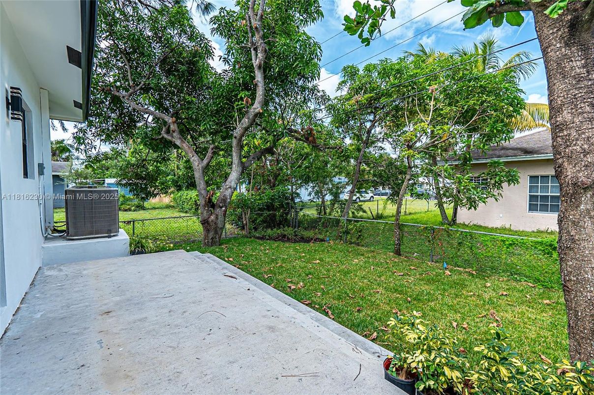 Backyard, Exterior