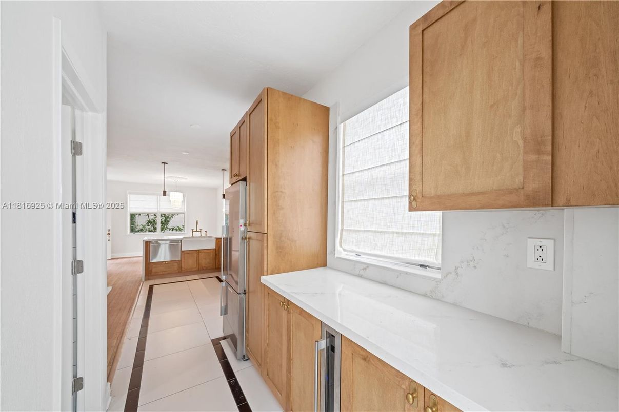 Interior, Kitchen, Marble Walls, Pendant Lights, Recessed Lighting