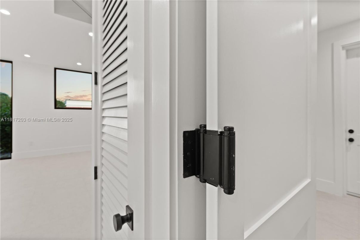Interior, Recessed Lighting