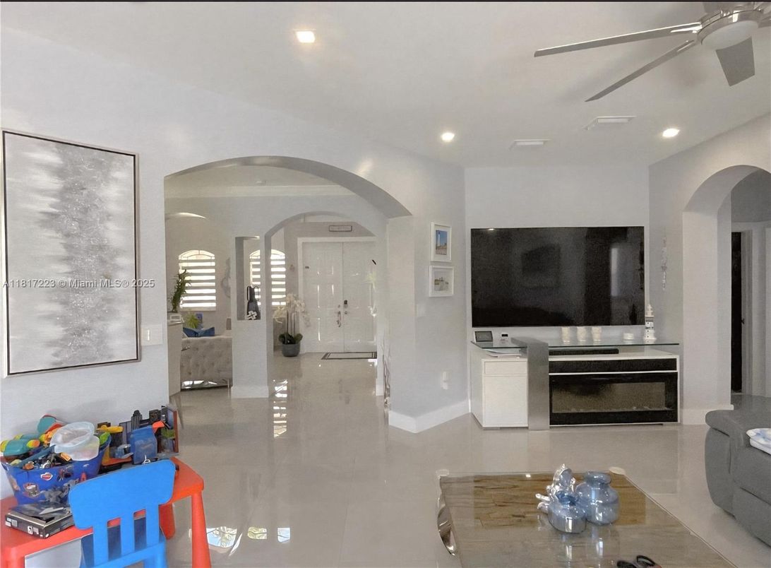 Interior, Recessed Lighting