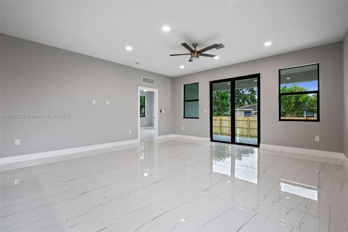 Empty room, Interior, Marble, Recessed Lighting