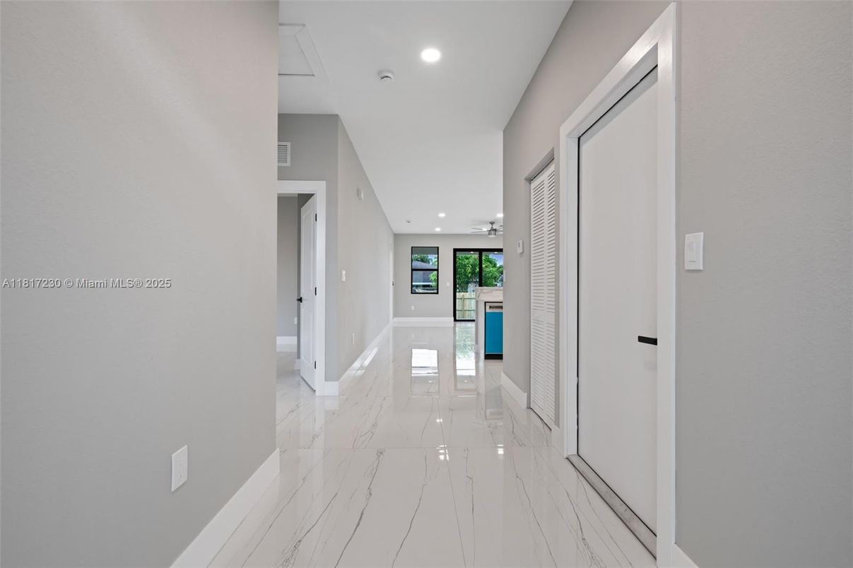 Interior, Marble, Recessed Lighting