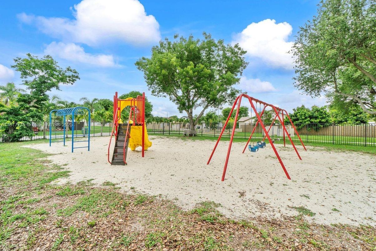 Backyard, Exterior, Playground