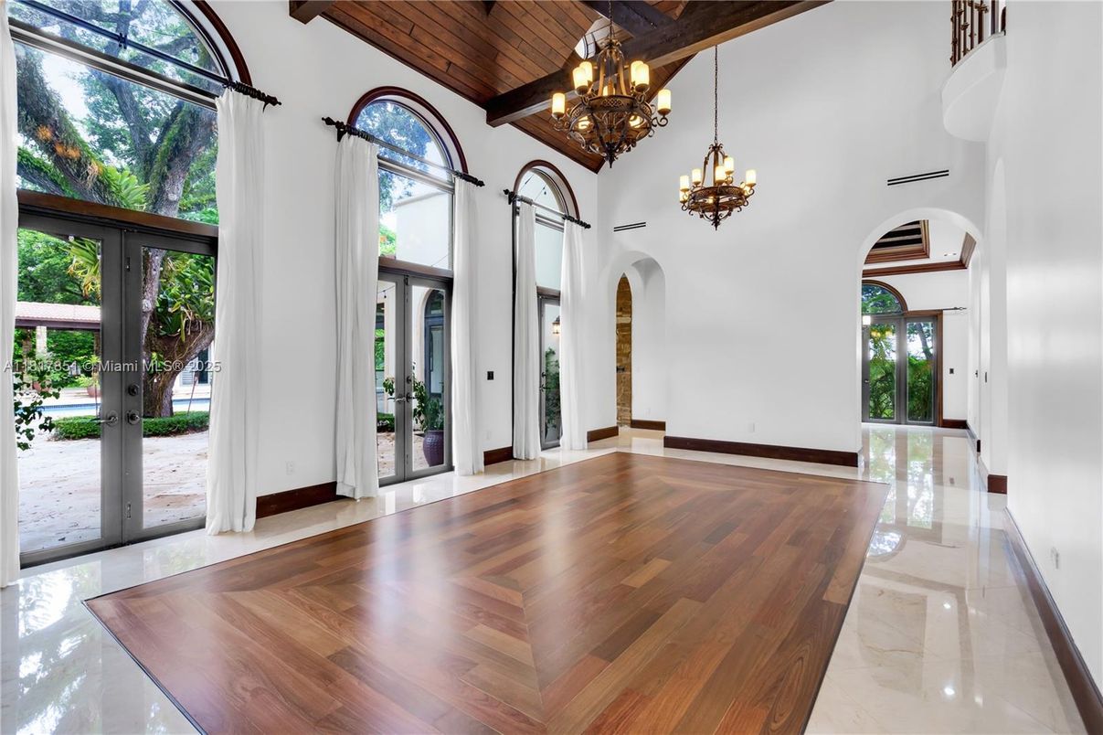 Chandelier, Empty room, Interior, Marble, Wood Texture Flooring