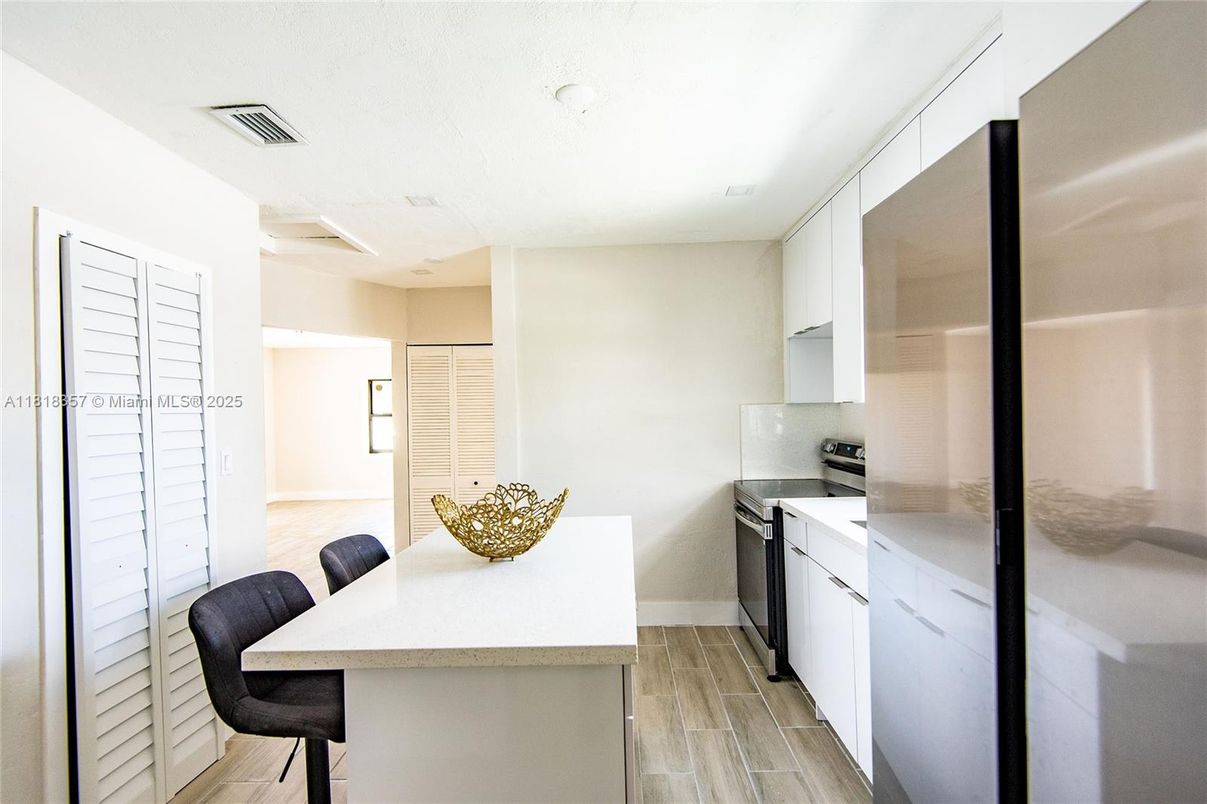 Interior, Kitchen, Recessed Lighting, Wood Texture Flooring