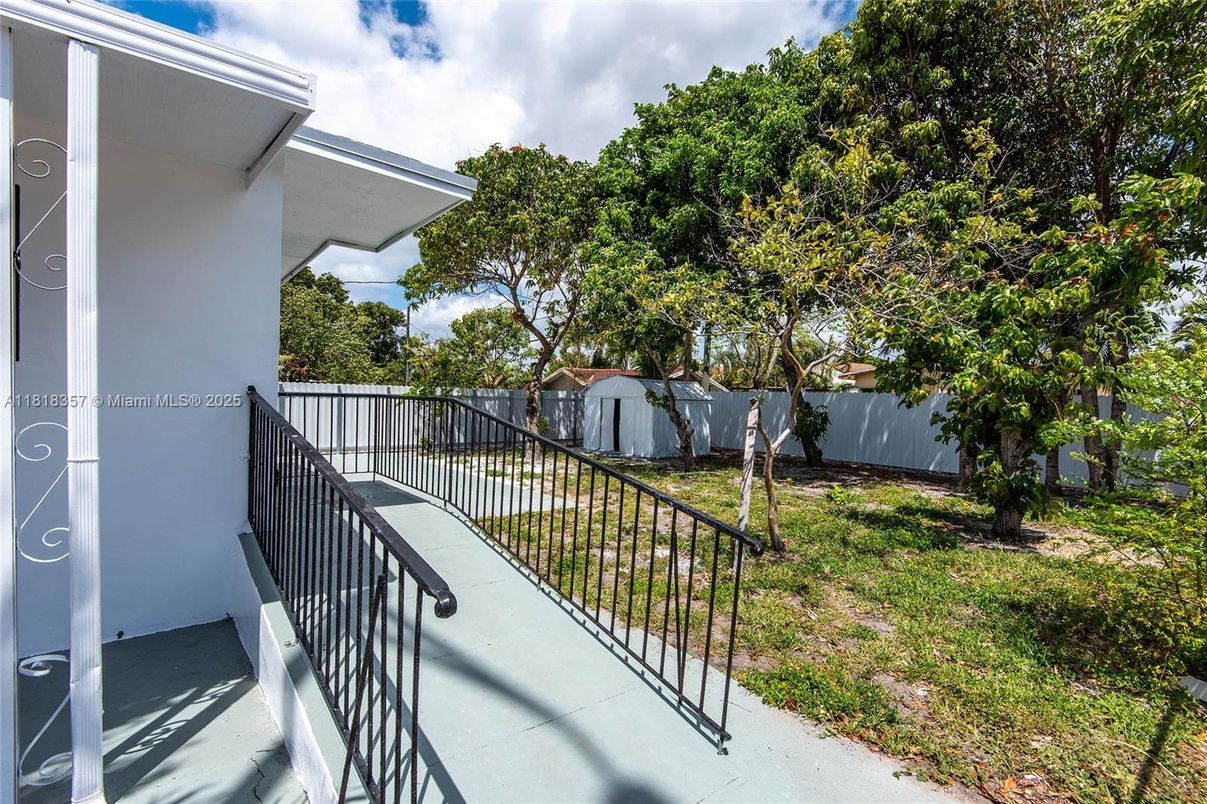 Backyard, Exterior