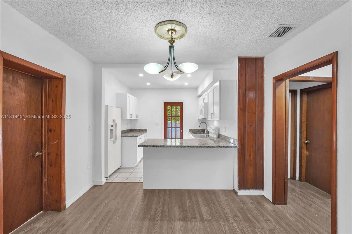 Interior, Kitchen, Pendant Lights, Recessed Lighting, Wood Texture Flooring