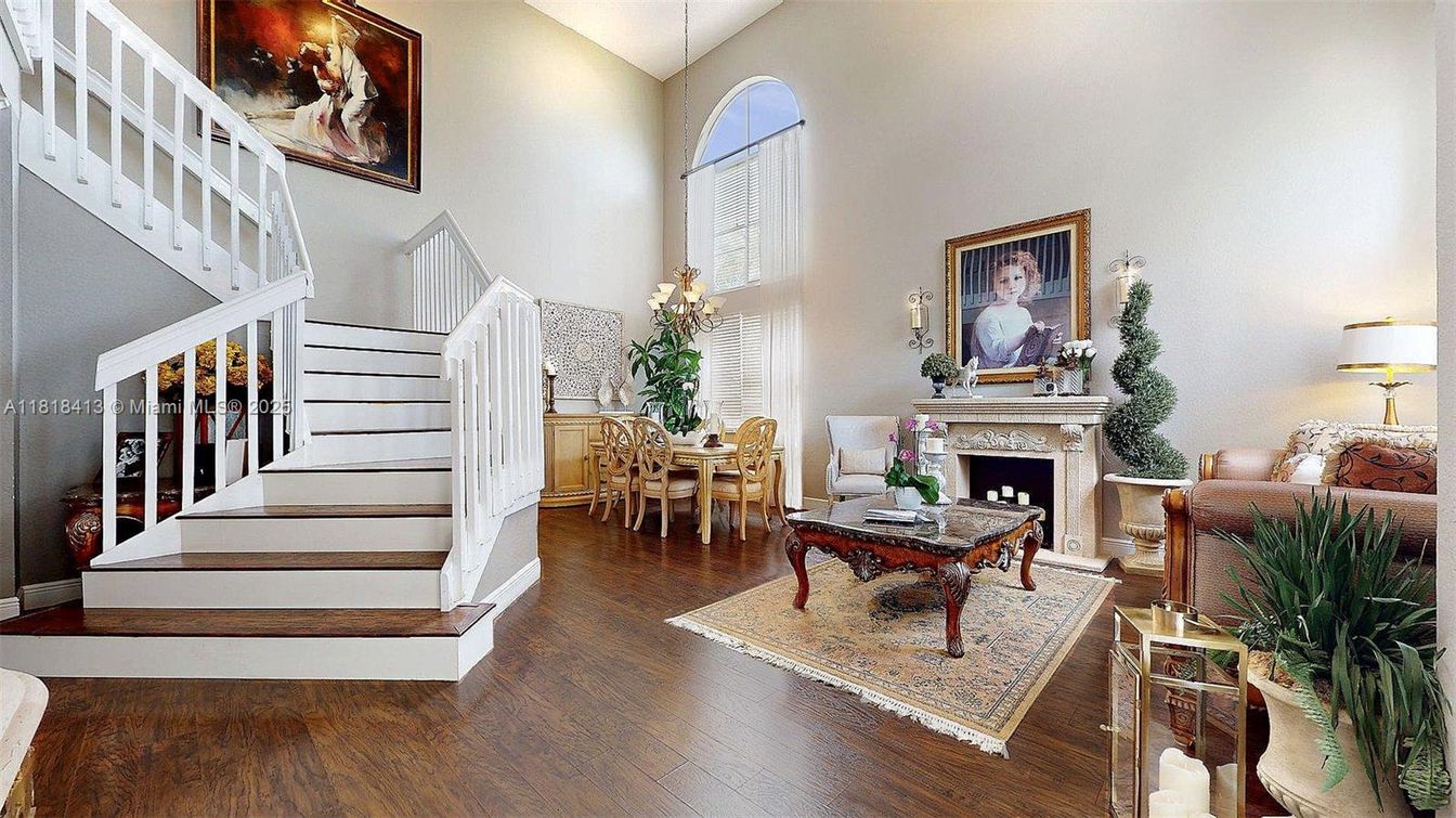 Chandelier, Dining room, Fireplace, Interior, Pendant Lights, Wood Texture Flooring