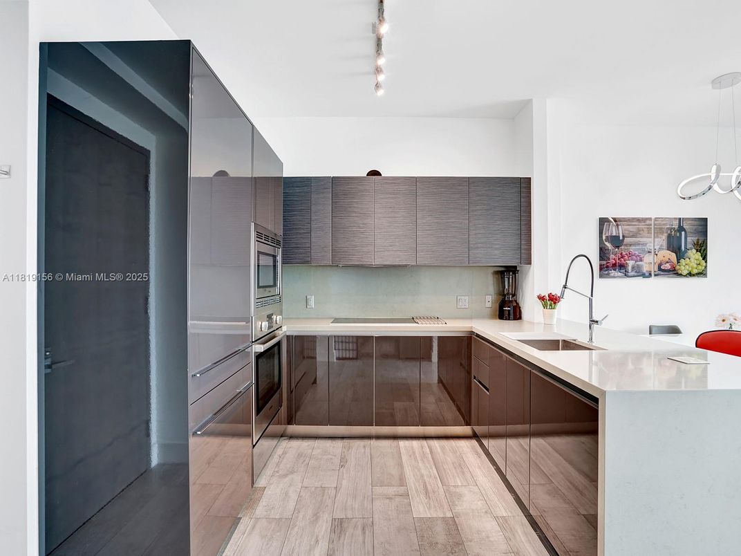 Interior, Kitchen, Stainless Steel Appliances, Wood Texture Flooring