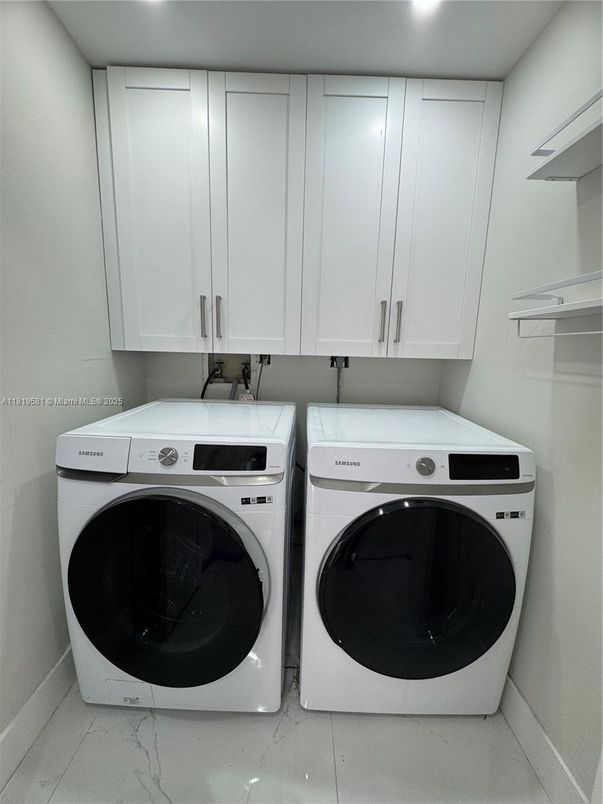 Interior, Washer