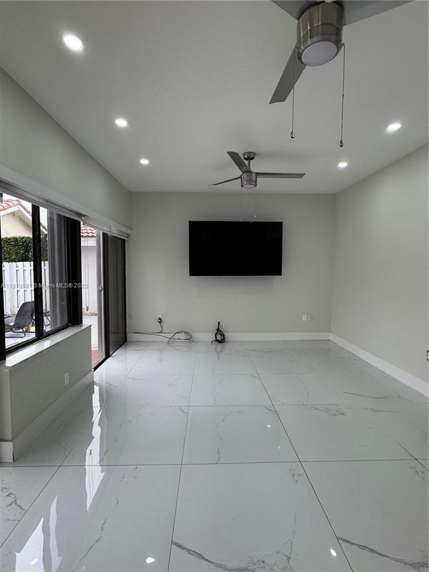 Empty room, Interior, Marble, Recessed Lighting