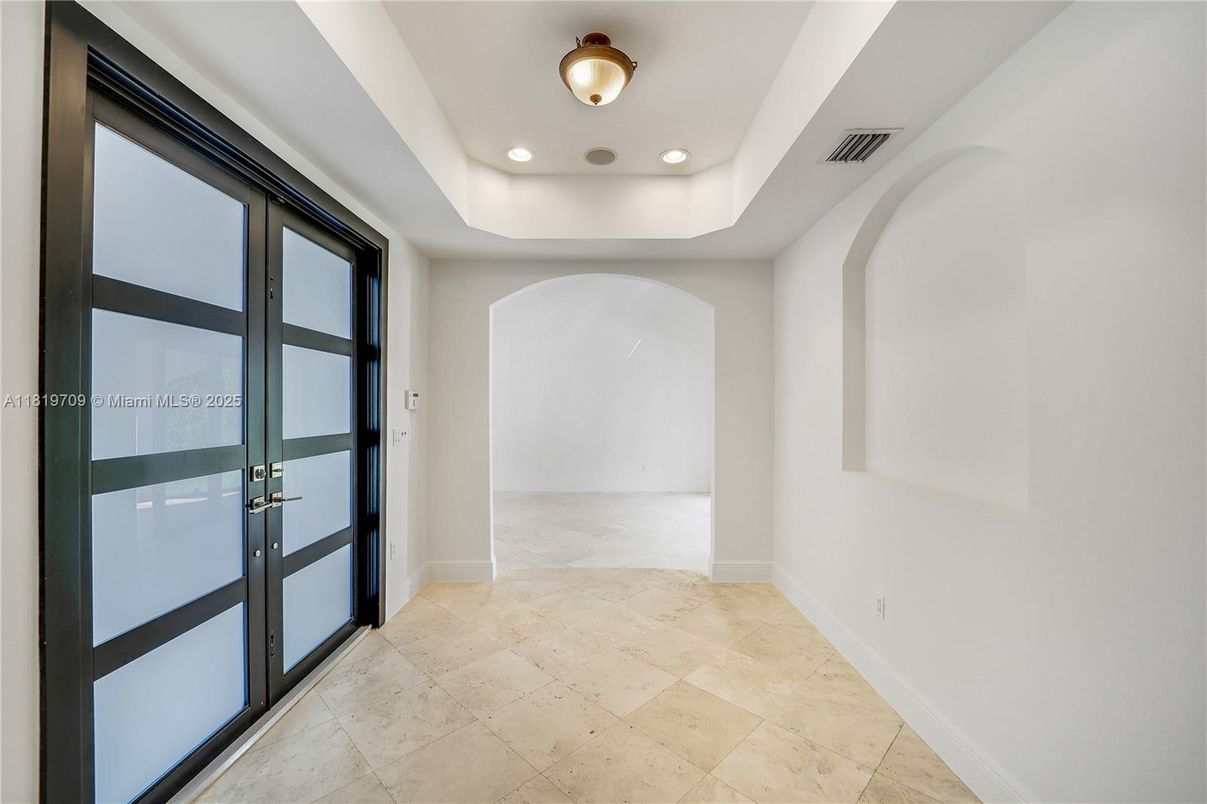 Interior, Recessed Lighting
