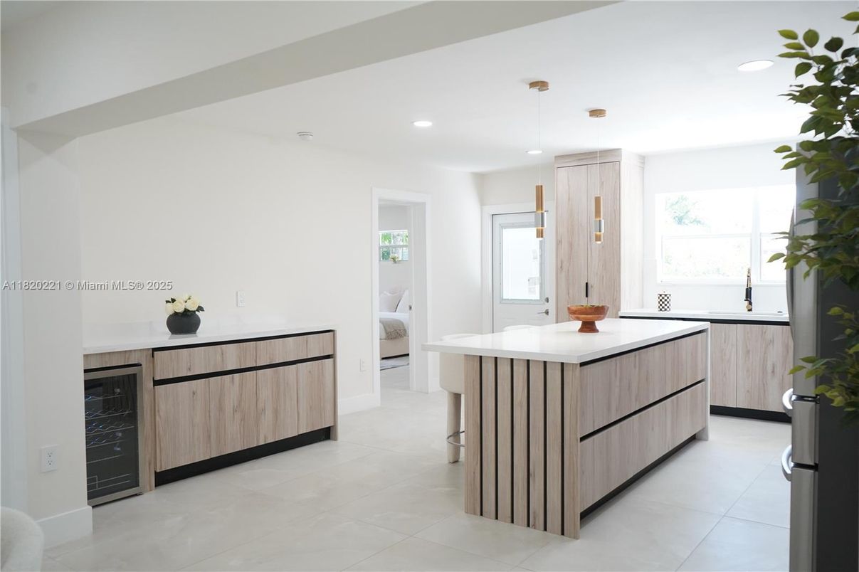Interior, Kitchen, Pendant Lights, Recessed Lighting