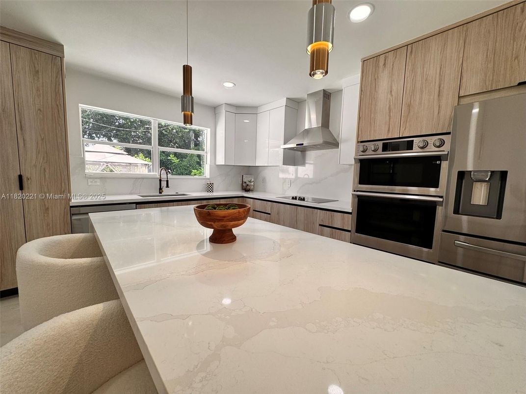 Interior, Kitchen, Pendant Lights, Recessed Lighting, Stainless Steel Appliances
