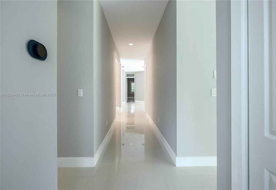 Interior, Recessed Lighting