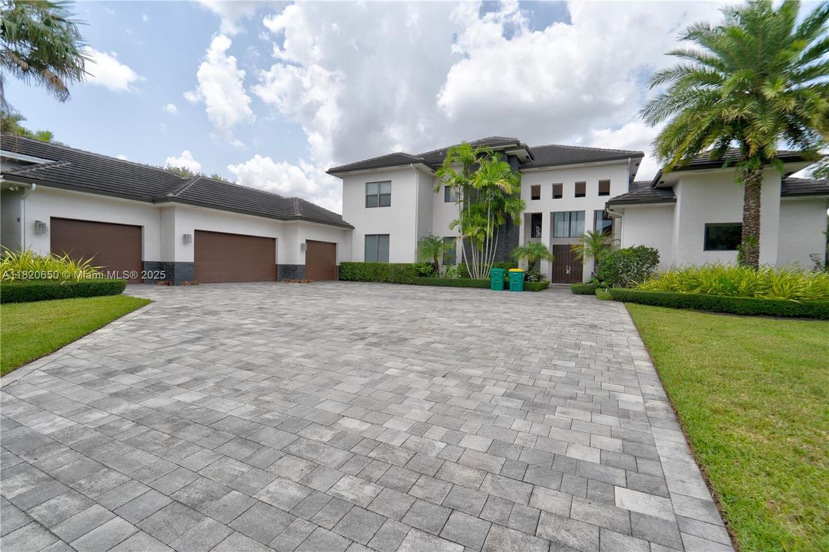 Attached, Backyard, Exterior, Facade, Mediterranean
