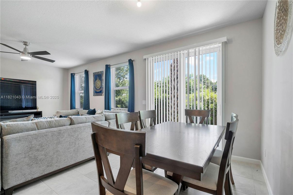 Dining room, Interior, Living room