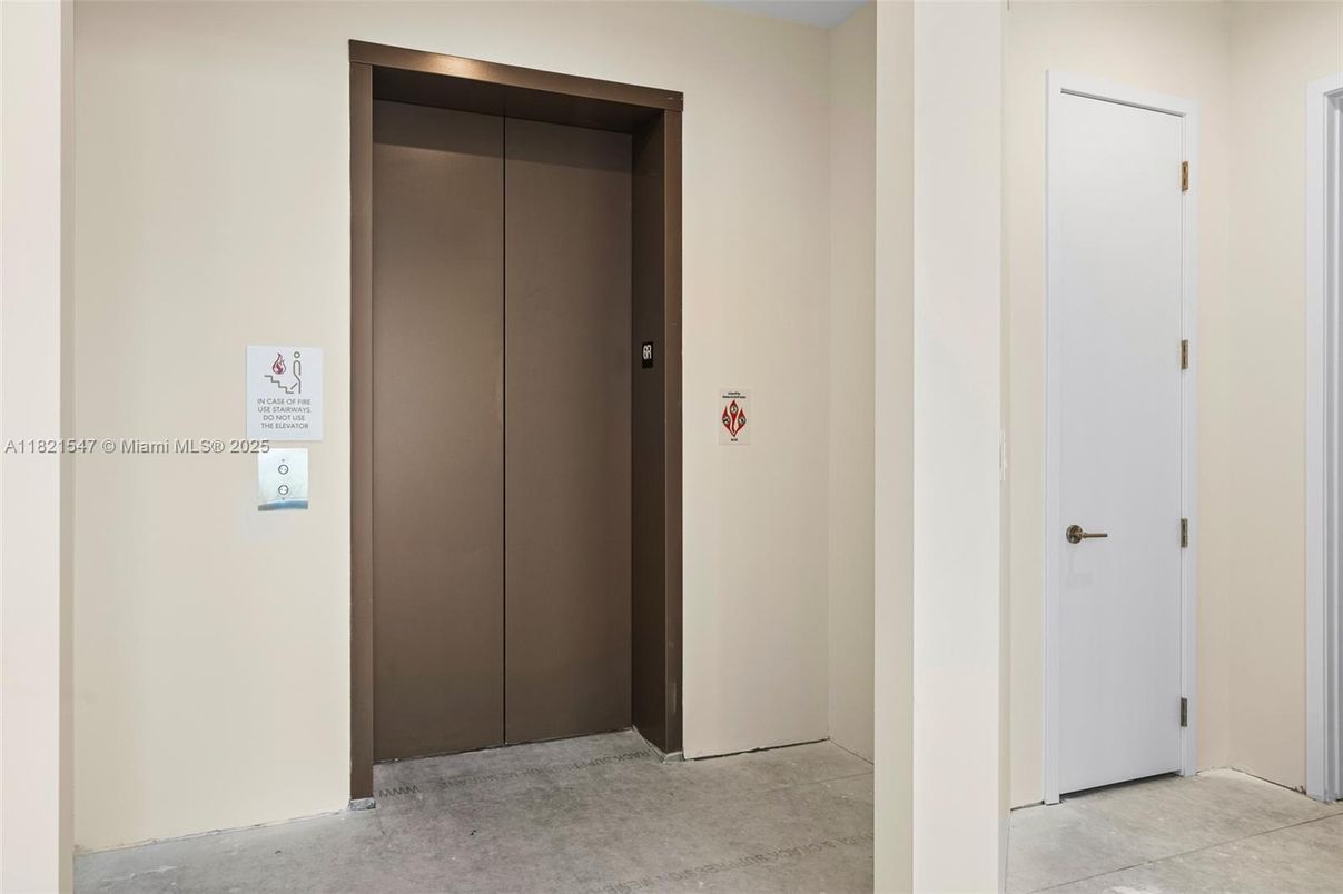 Elevator, Interior