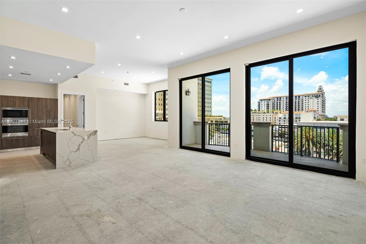 Empty room, Interior, Kitchen, Recessed Lighting