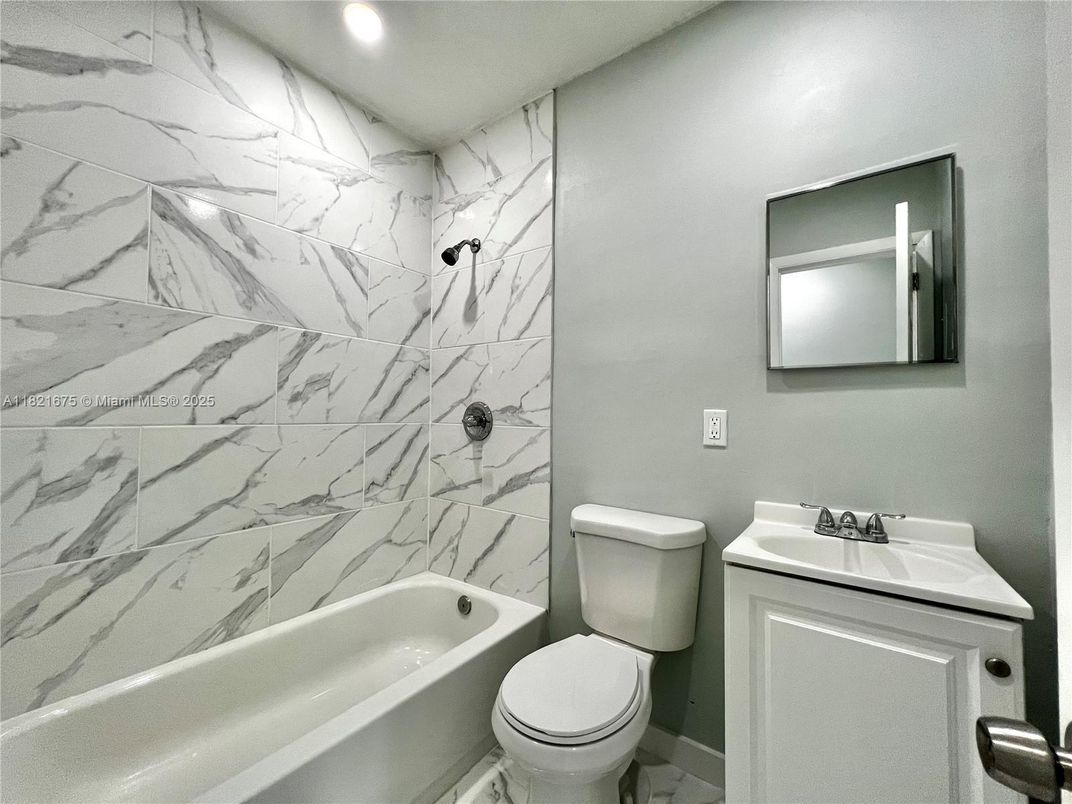 Bathroom, Interior, Marble Walls, Recessed Lighting