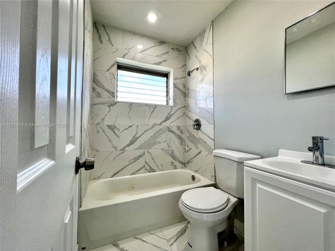 Bathroom, Interior, Marble, Marble Walls, Recessed Lighting