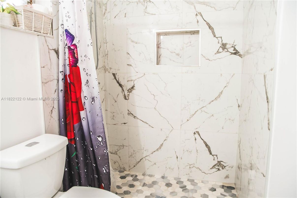 Bathroom, Interior, Marble Walls