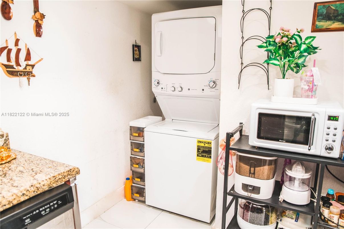 Interior, Utility Closets, Washer